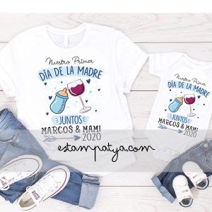 CAMISETAS NUESTRO PRIMER DIA DE LA MADRE BRINDIS Camiseta Nuestro Primer Día De La Madre Brindis Azul