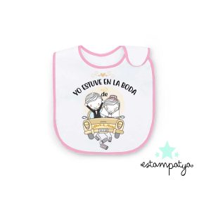 Babero yo estuve en la boda personalizado vivo rosa